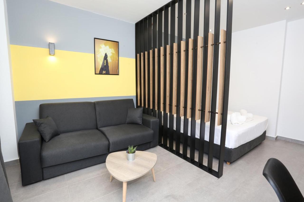 Downtown Seaside Suites เทสซาโลนิกิ ภายนอก รูปภาพ