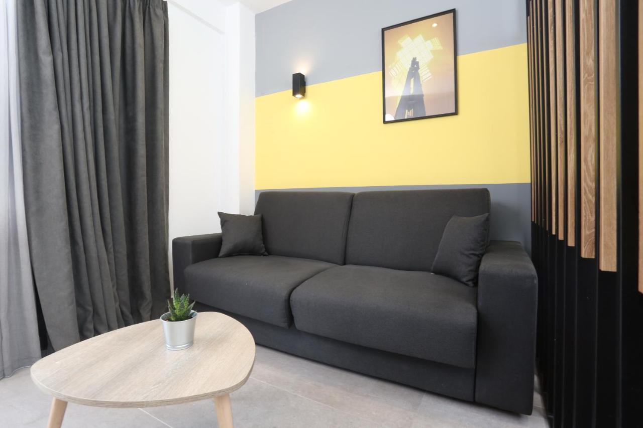 Downtown Seaside Suites เทสซาโลนิกิ ภายนอก รูปภาพ