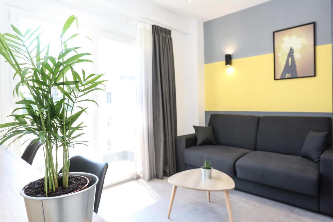 Downtown Seaside Suites เทสซาโลนิกิ ภายนอก รูปภาพ