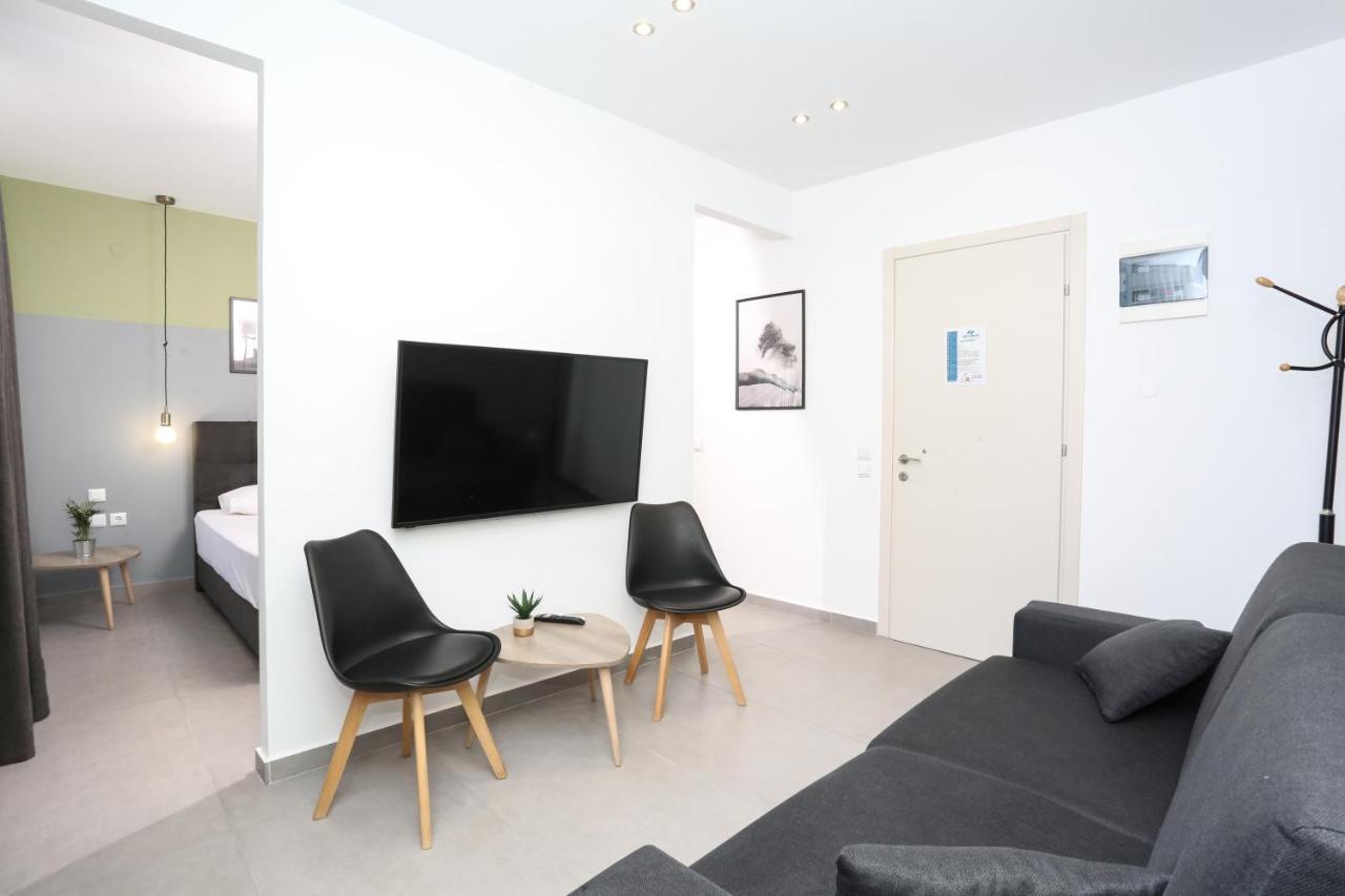 Downtown Seaside Suites เทสซาโลนิกิ ภายนอก รูปภาพ